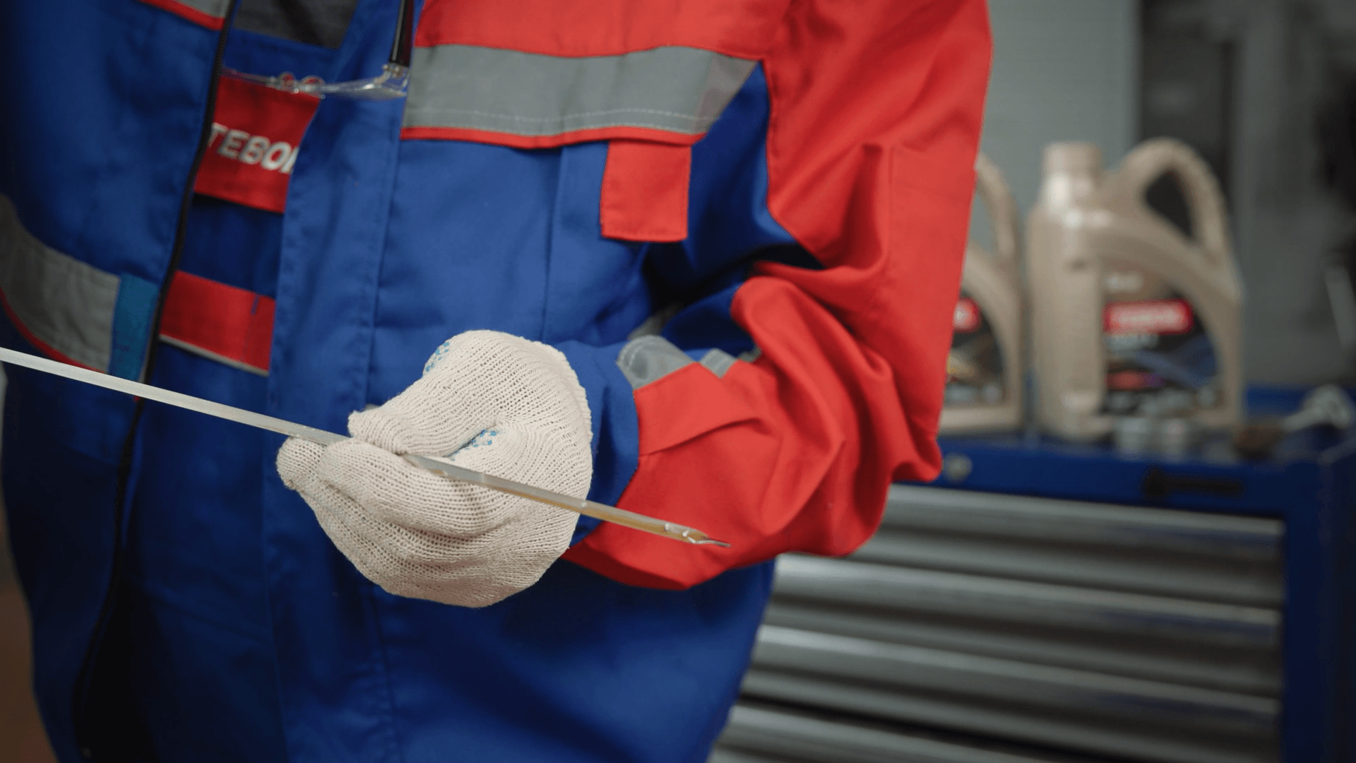 Сколько масла заливать в двигатели Hyundai Solaris 1.4 и 1.6 — объемы и советы по замене